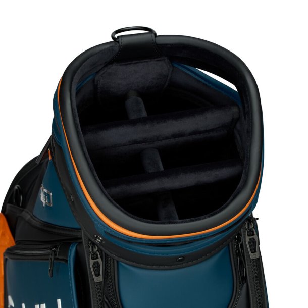 TaylorMade Qi4D Staff Bag